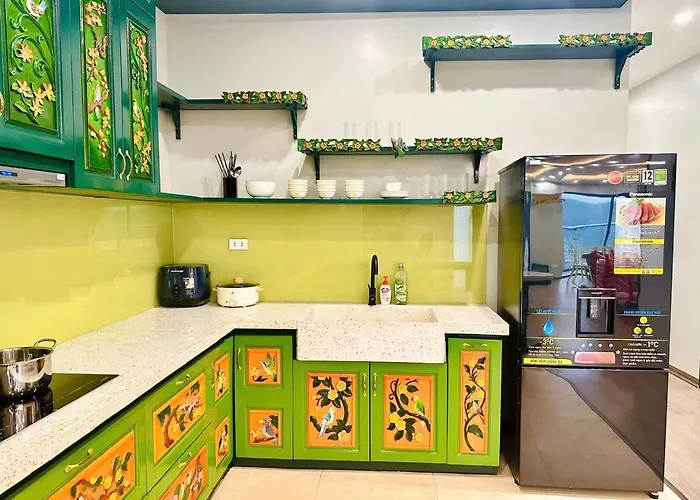 Woodfield Penthouse Apartment *